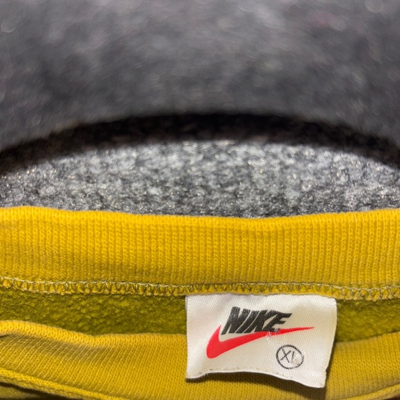 Vintage Nike Sweatshirt Mens XL Yellow Pullover Crewneck Fleece Swoosh USA 90s - Picture 4 of 15